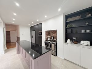 Photo 11- click for photo gallery